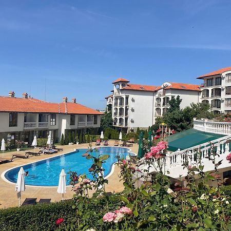 Triumph Holiday Village Sveti Vlas Exterior photo