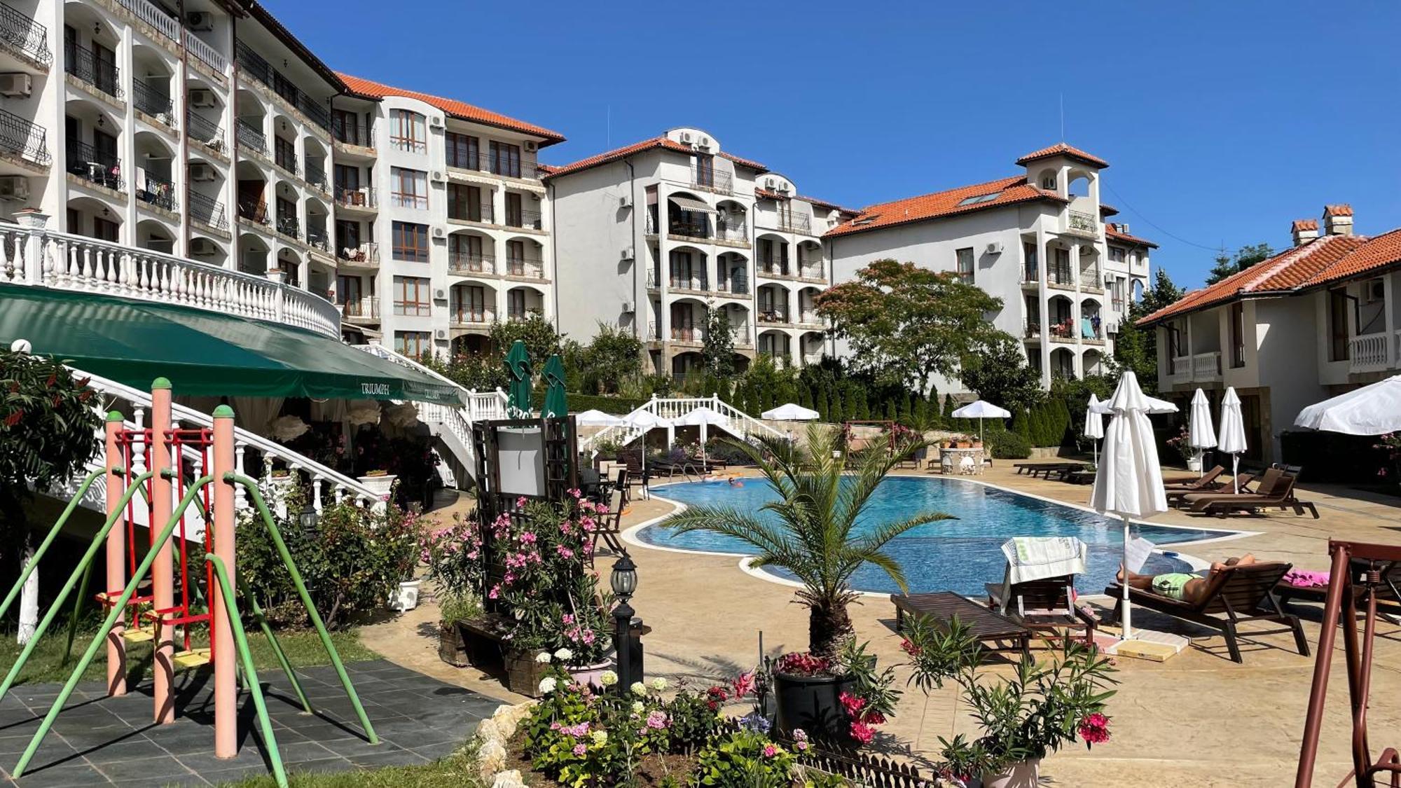 Triumph Holiday Village Sveti Vlas Exterior photo